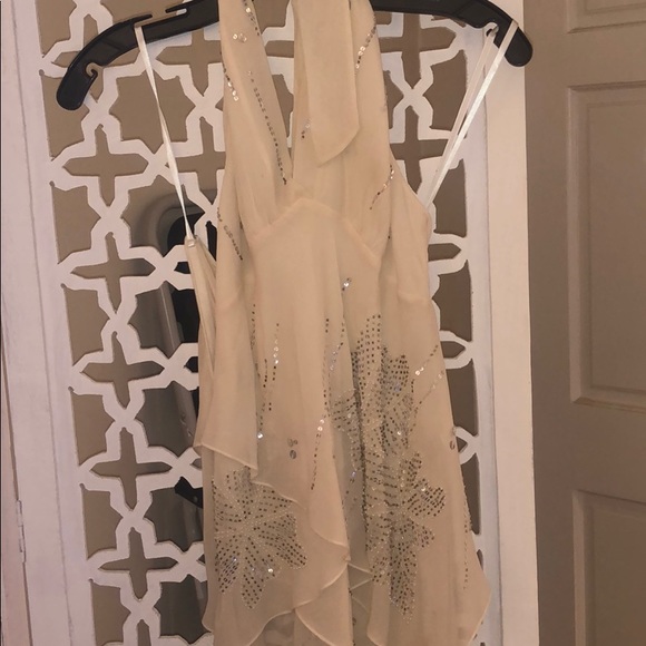 White bcbg halter top - Picture 2 of 3